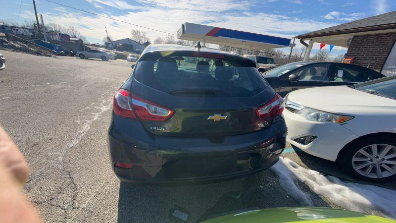 2018 Chevrolet Cruze LT Auto