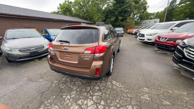 2011 Subaru Outback 2.5i Limited