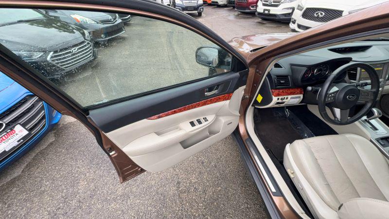 2011 Subaru Outback 2.5i Limited