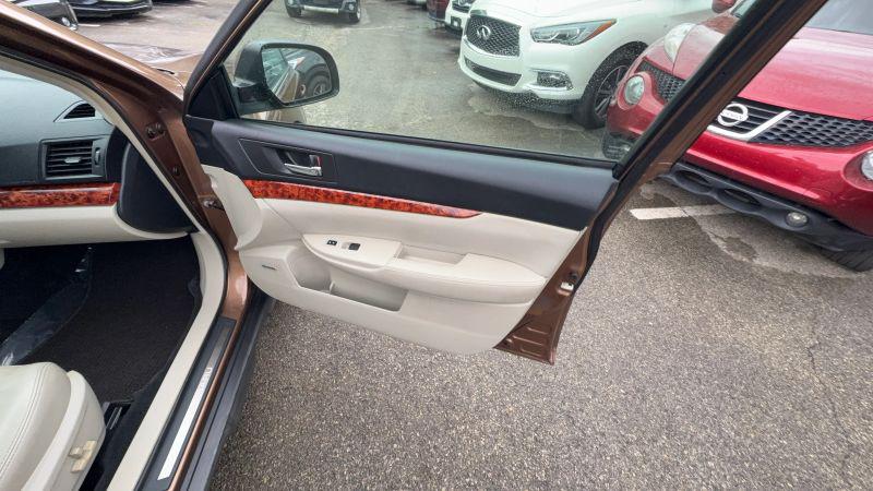2011 Subaru Outback 2.5i Limited