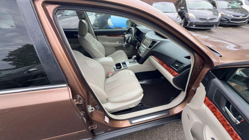 2011 Subaru Outback 2.5i Limited