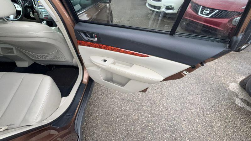 2011 Subaru Outback 2.5i Limited