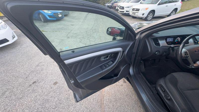 2013 Ford Taurus SEL