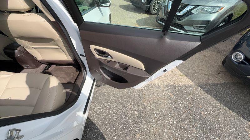2013 Chevrolet Cruze 2LT Auto