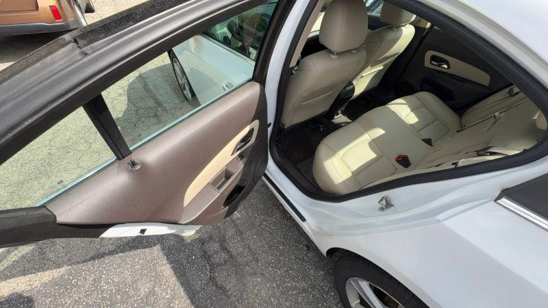 2013 Chevrolet Cruze 2LT Auto