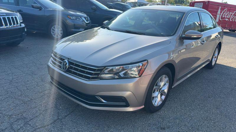 2016 Volkswagen Passat 1.8T S