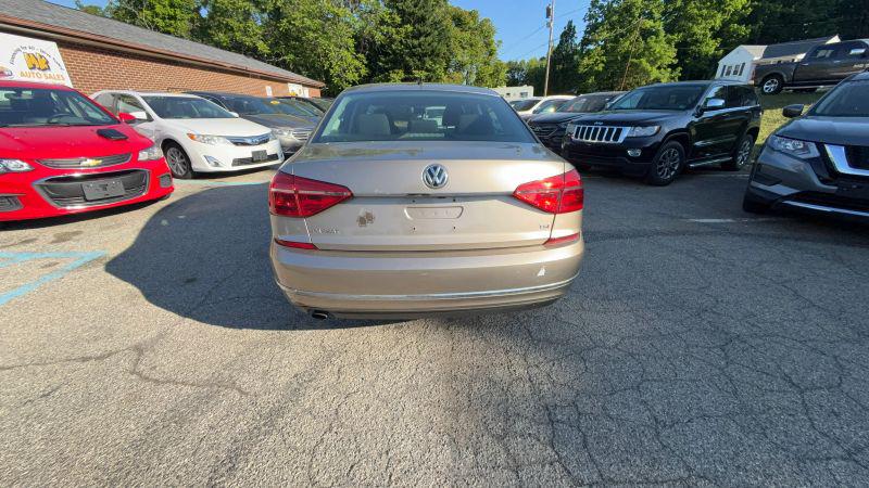 2016 Volkswagen Passat 1.8T S