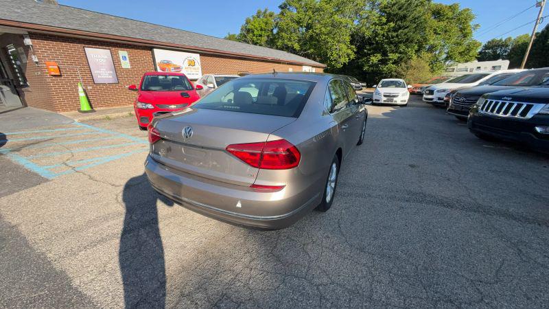 2016 Volkswagen Passat 1.8T S