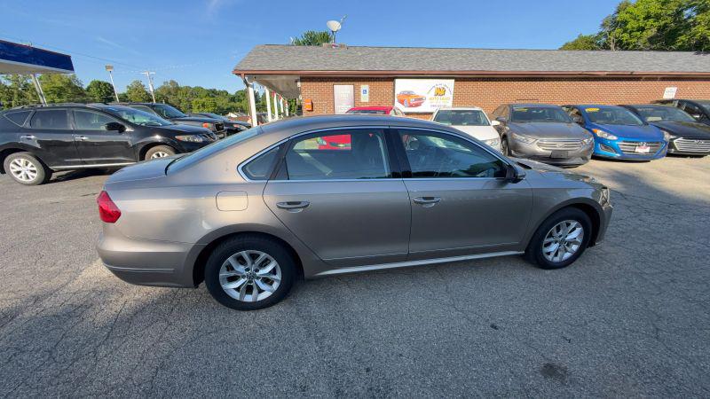 2016 Volkswagen Passat 1.8T S