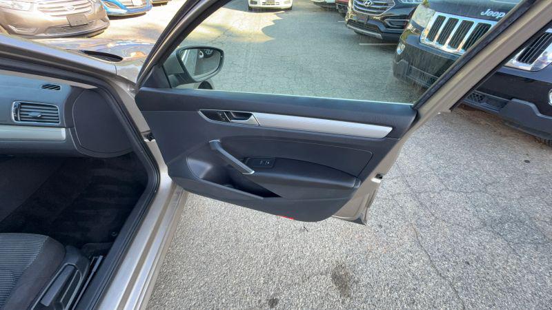 2016 Volkswagen Passat 1.8T S