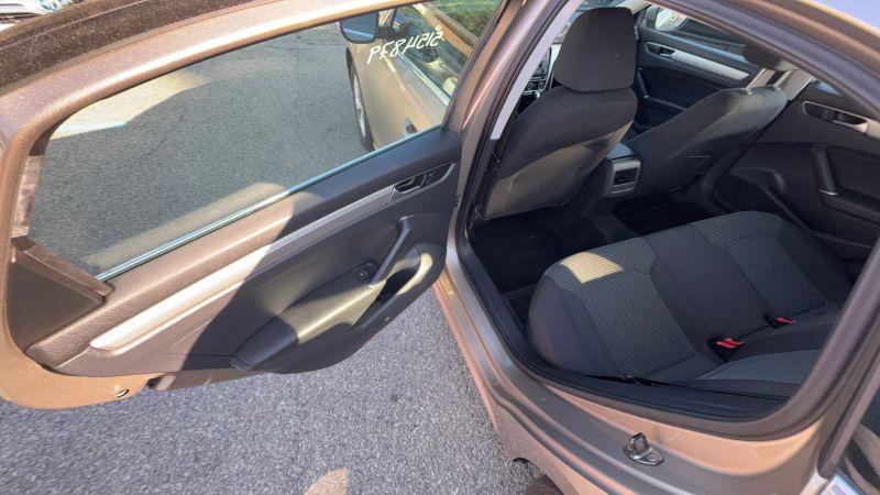 2016 Volkswagen Passat 1.8T S