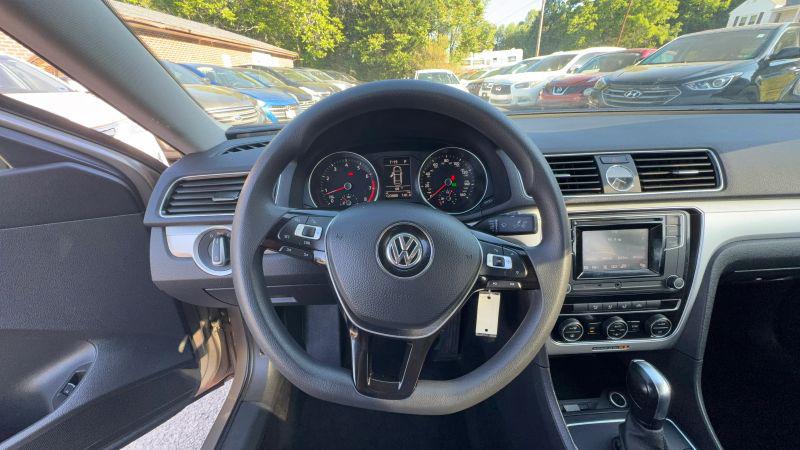 2016 Volkswagen Passat 1.8T S