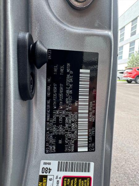 2023 Toyota Sienna XLE