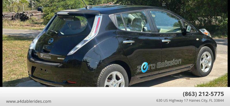 2011 Nissan LEAF SL