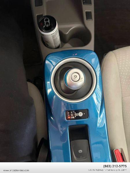 2011 Nissan LEAF SL