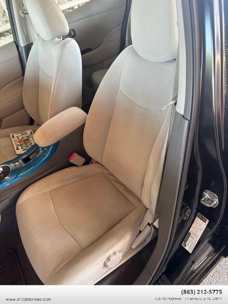 2011 Nissan LEAF SL