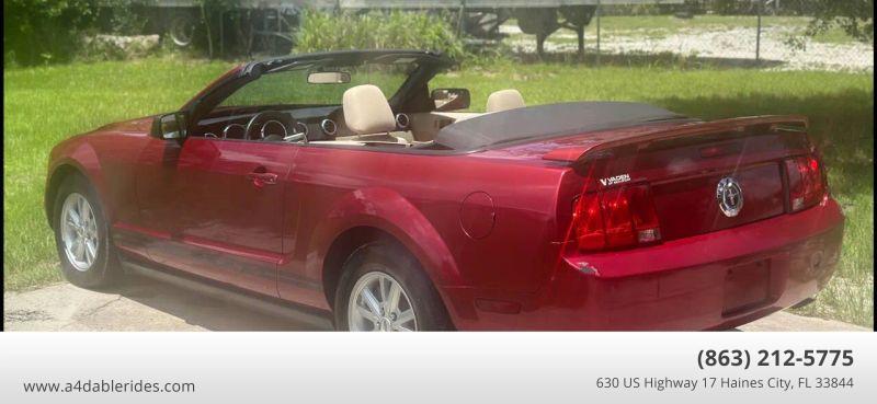 2005 Ford Mustang Deluxe