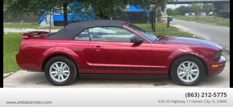 2005 Ford Mustang Deluxe