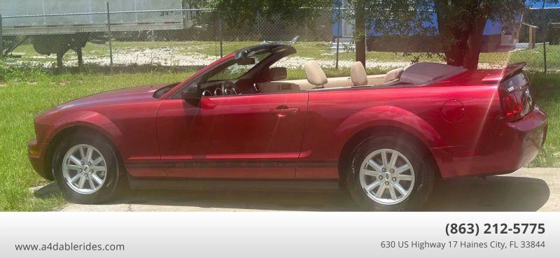 2005 Ford Mustang Deluxe
