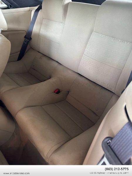 2005 Ford Mustang Deluxe