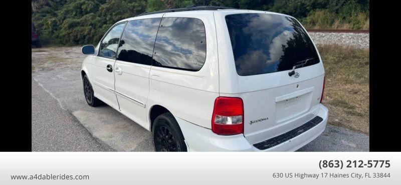 2003 Kia Sedona LX