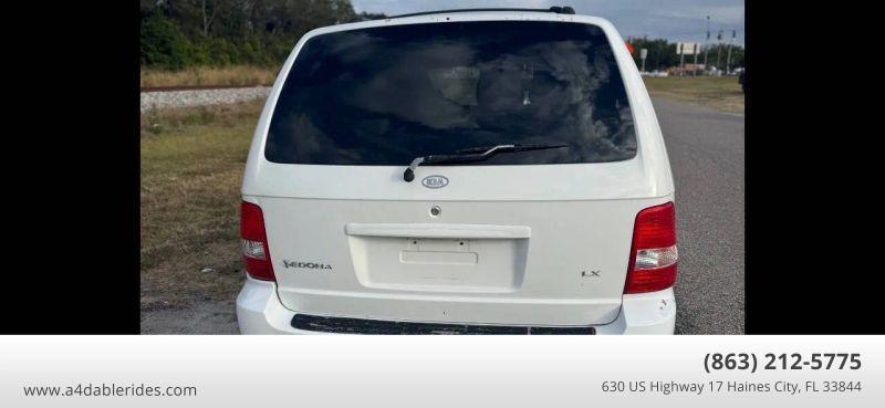 2003 Kia Sedona LX