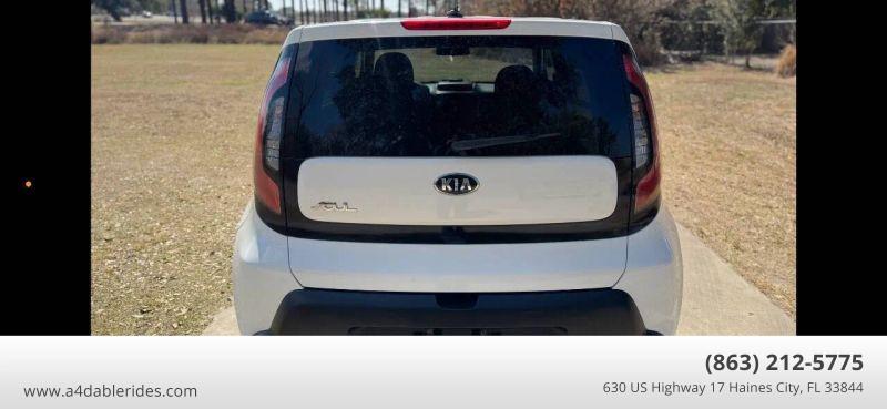 2016 Kia Soul Base