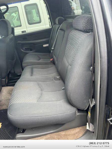 2003 Chevrolet Avalanche Base