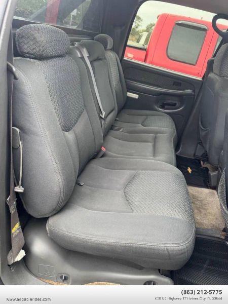 2003 Chevrolet Avalanche Base