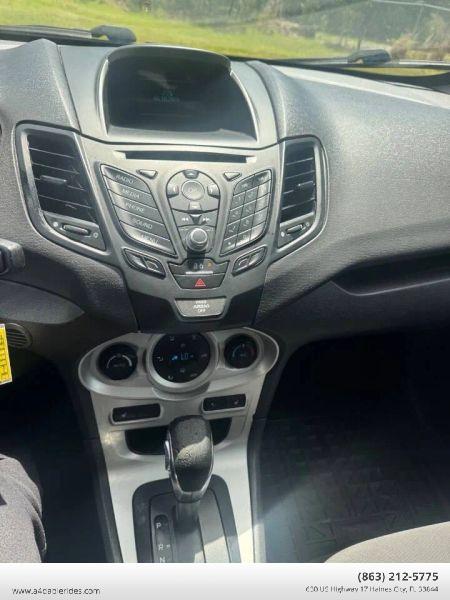 2016 Ford Fiesta SE