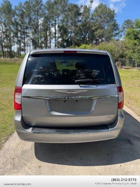 2016 Chrysler Town & Country Touring