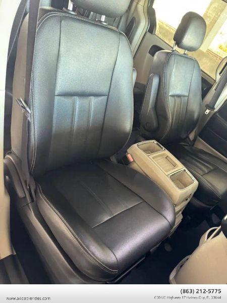 2016 Chrysler Town & Country Touring