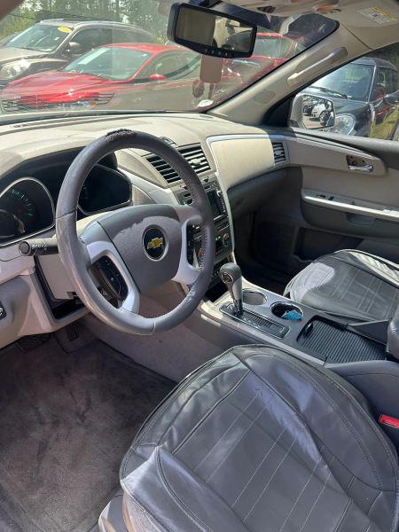 2011 Chevrolet Traverse 2LT