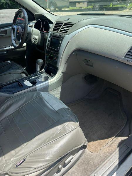 2011 Chevrolet Traverse 2LT