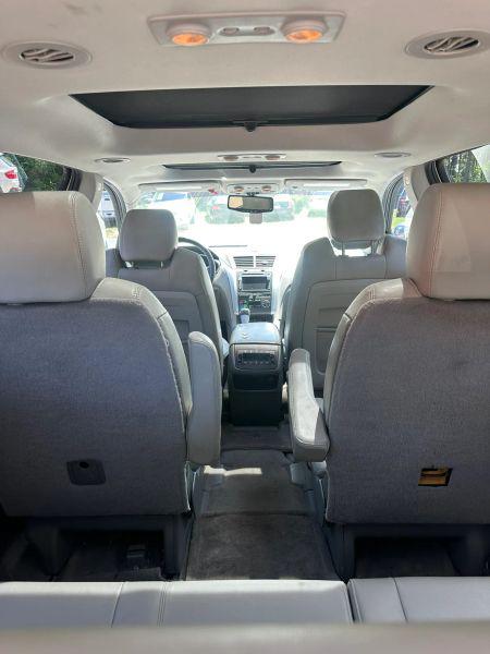 2011 Chevrolet Traverse 2LT