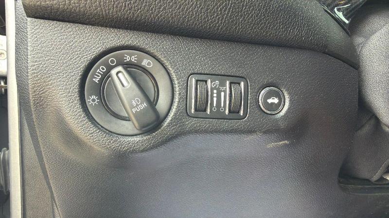 2016 Dodge Challenger SXT Plus