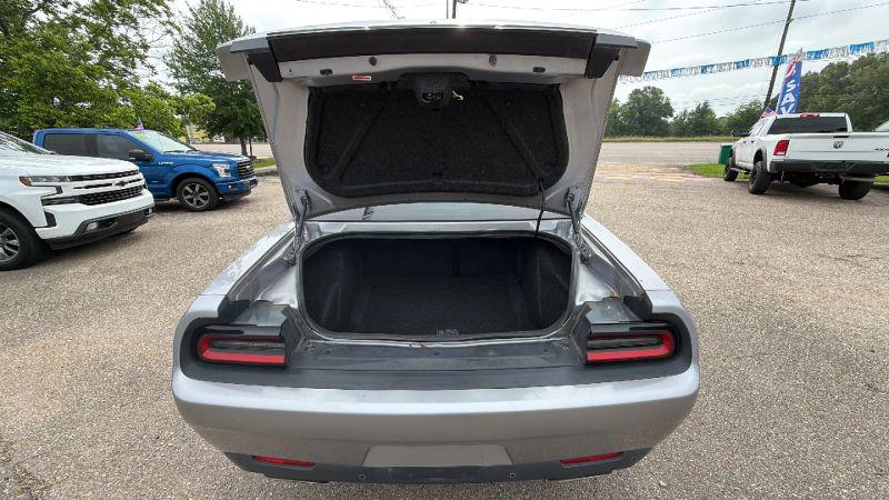 2016 Dodge Challenger SXT Plus