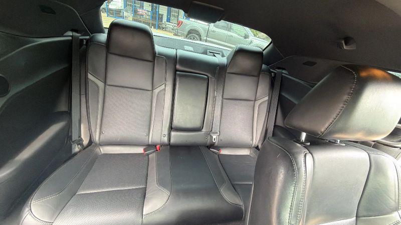 2016 Dodge Challenger SXT Plus