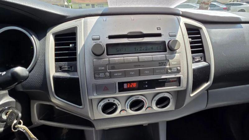 2011 Toyota Tacoma PreRunner V6