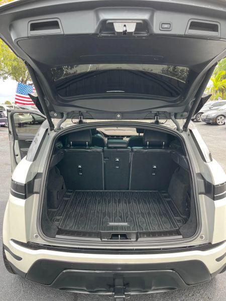 2020 Land Rover Range Rover Evoque SE