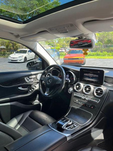 2017 Mercedes-Benz GLC 4MATIC