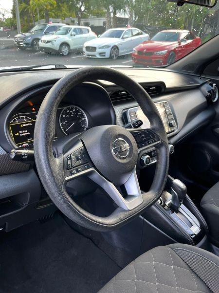 2020 Nissan Kicks SV Xtronic CVT