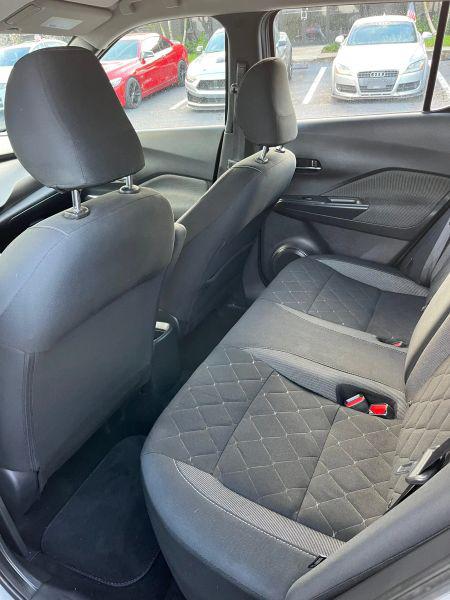 2020 Nissan Kicks SV Xtronic CVT