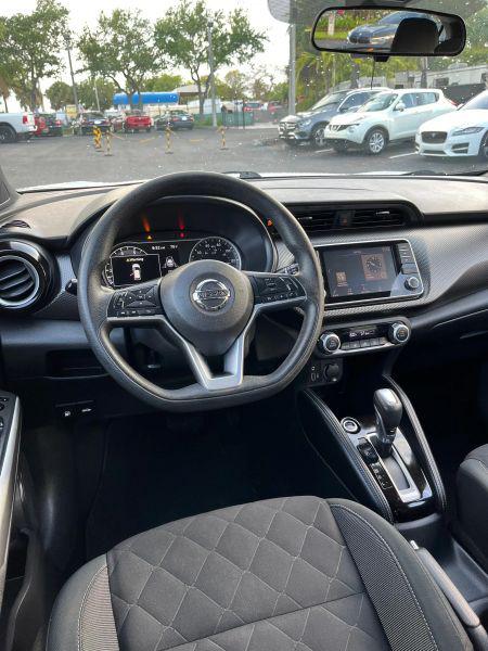 2020 Nissan Kicks SV Xtronic CVT