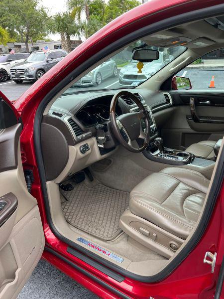 2013 GMC Acadia Denali