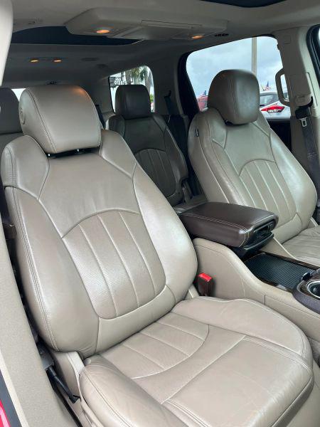 2013 GMC Acadia Denali