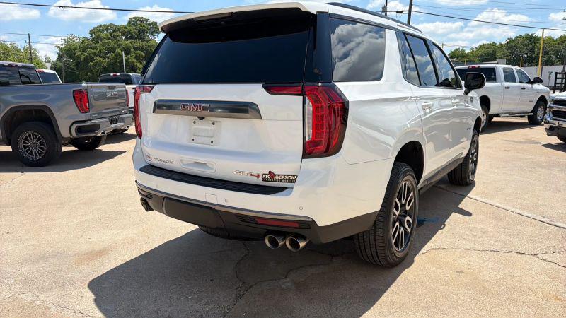 2022 GMC Yukon 4WD AT4