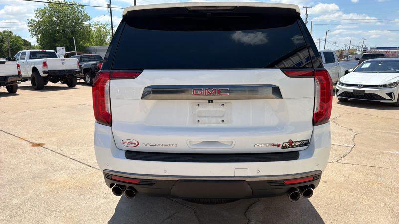 2022 GMC Yukon 4WD AT4