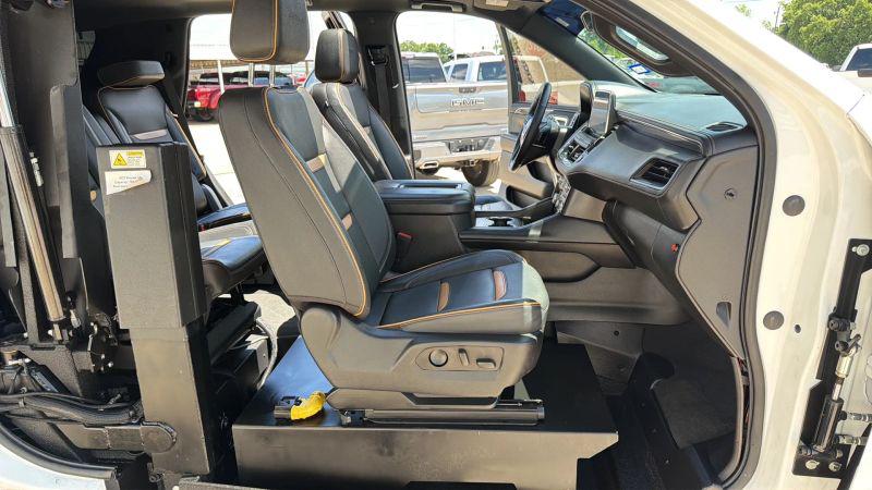 2022 GMC Yukon 4WD AT4
