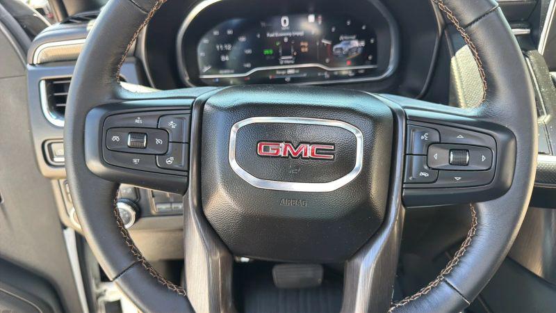 2022 GMC Yukon 4WD AT4